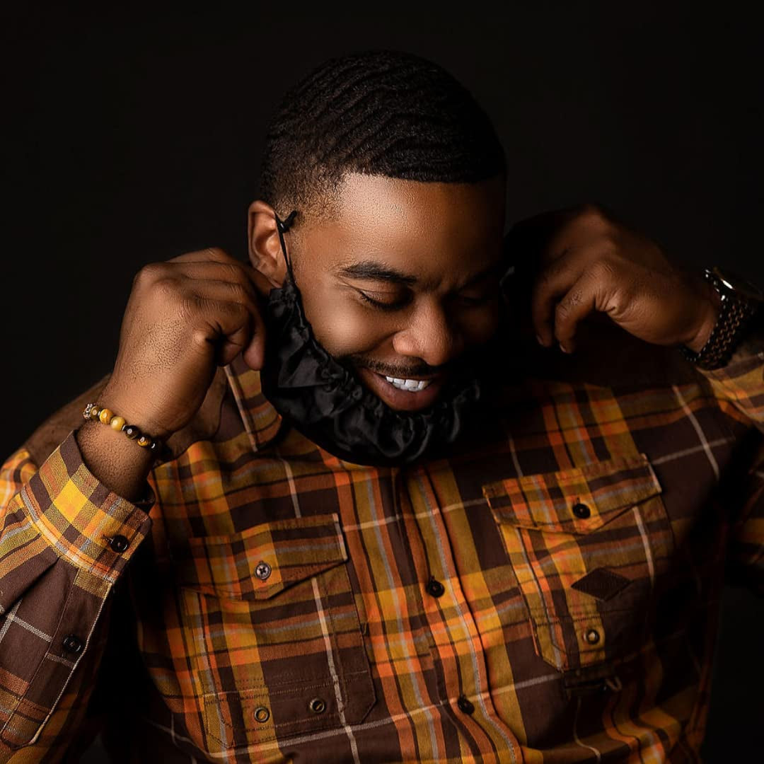 Mens for Essential Oil and Moisture Retention and Healthy Hair Growth - Premium Quality Silky Soft Beard Conditioning Cap, Helps to Prevent Itching and Split Ends - Satin Beard Bandana